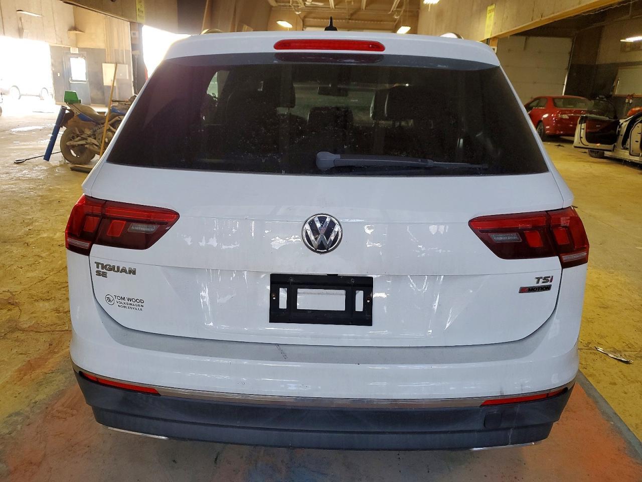 2018 Volkswagen Tiguan Se - Фото 6