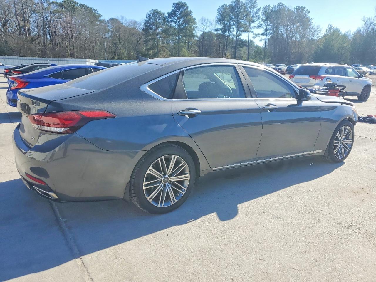 2018 Genesis G80 Base - Image 3