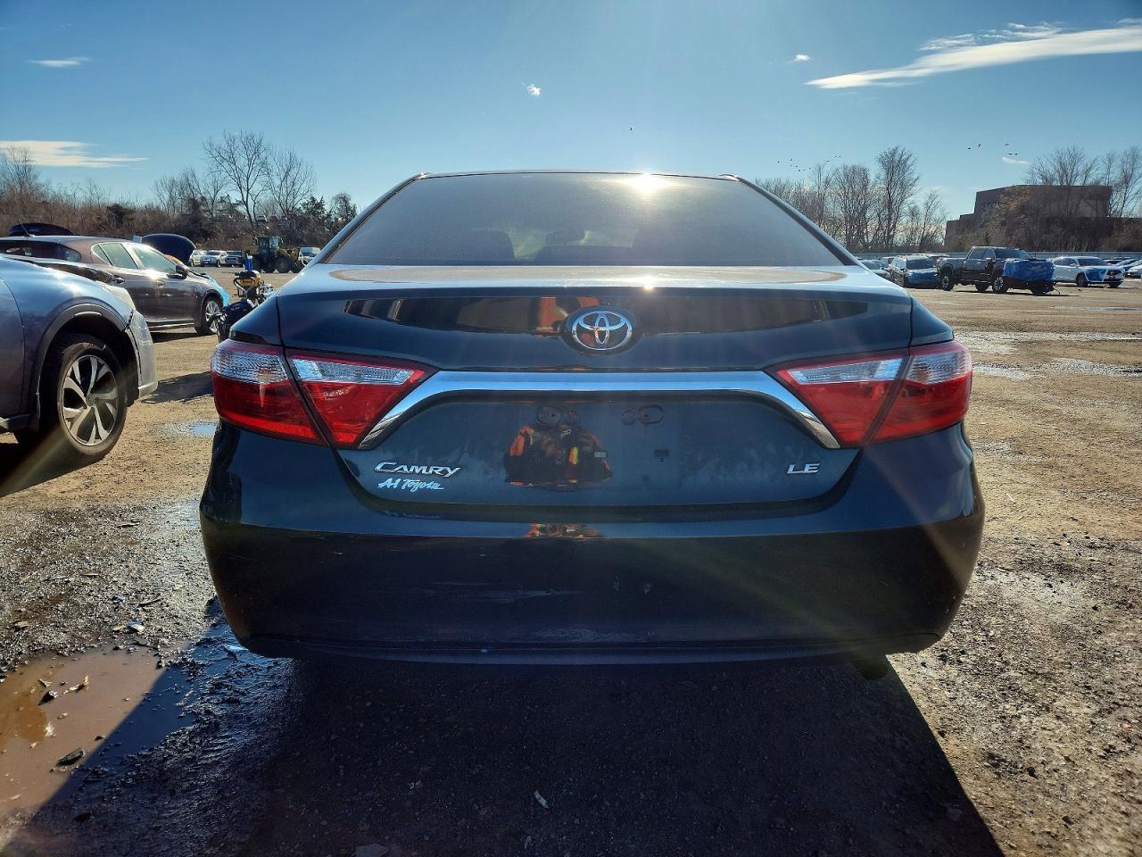 2016 Toyota Camry Le - Фото 6