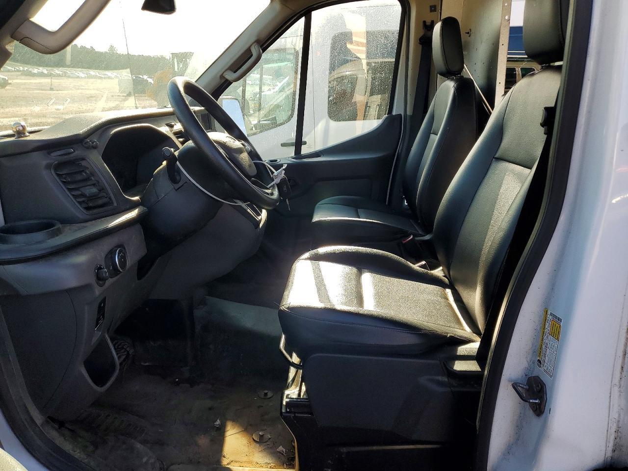 2022 Ford Transit 250 Utility / Service Van - Image 7