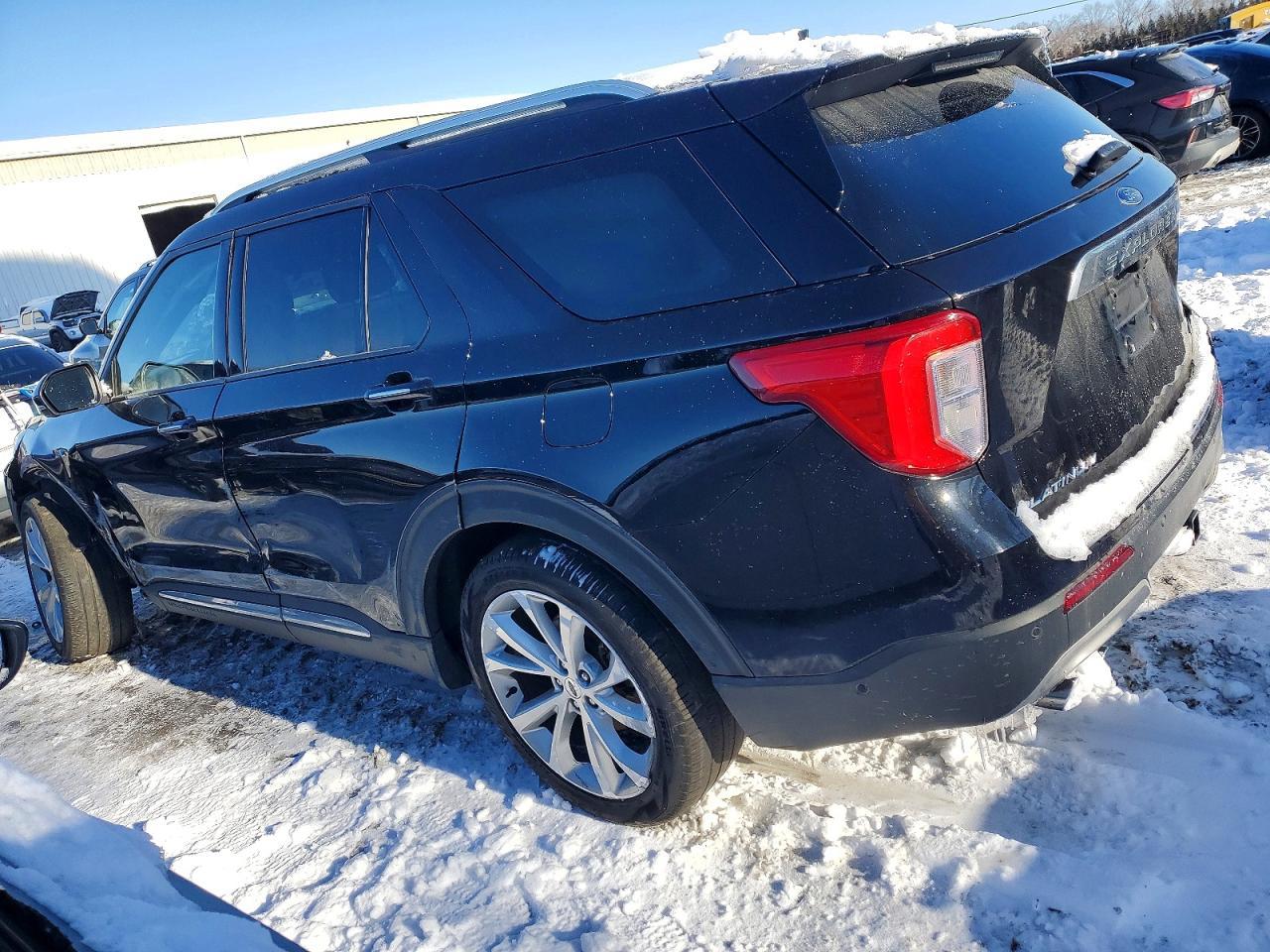 2022 Ford Explorer Platinum - Image 2
