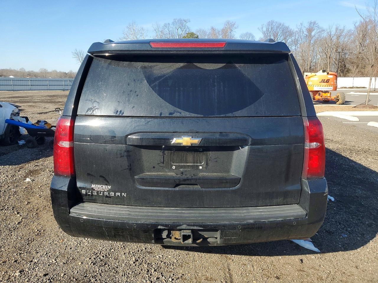 2015 Chevrolet Suburban K1500 Lt - Image 6