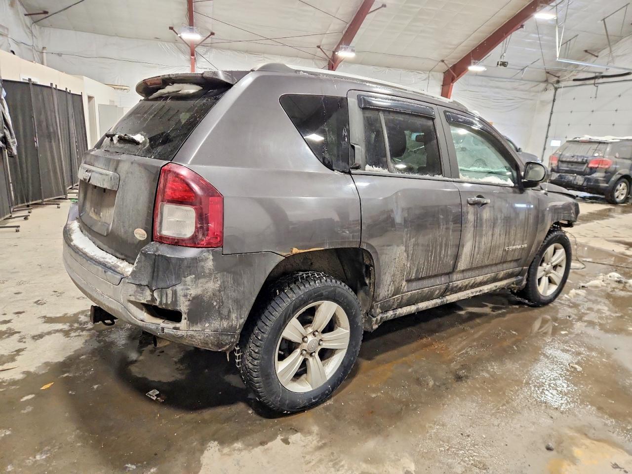 2015 Jeep Compass Sport - Фото 3