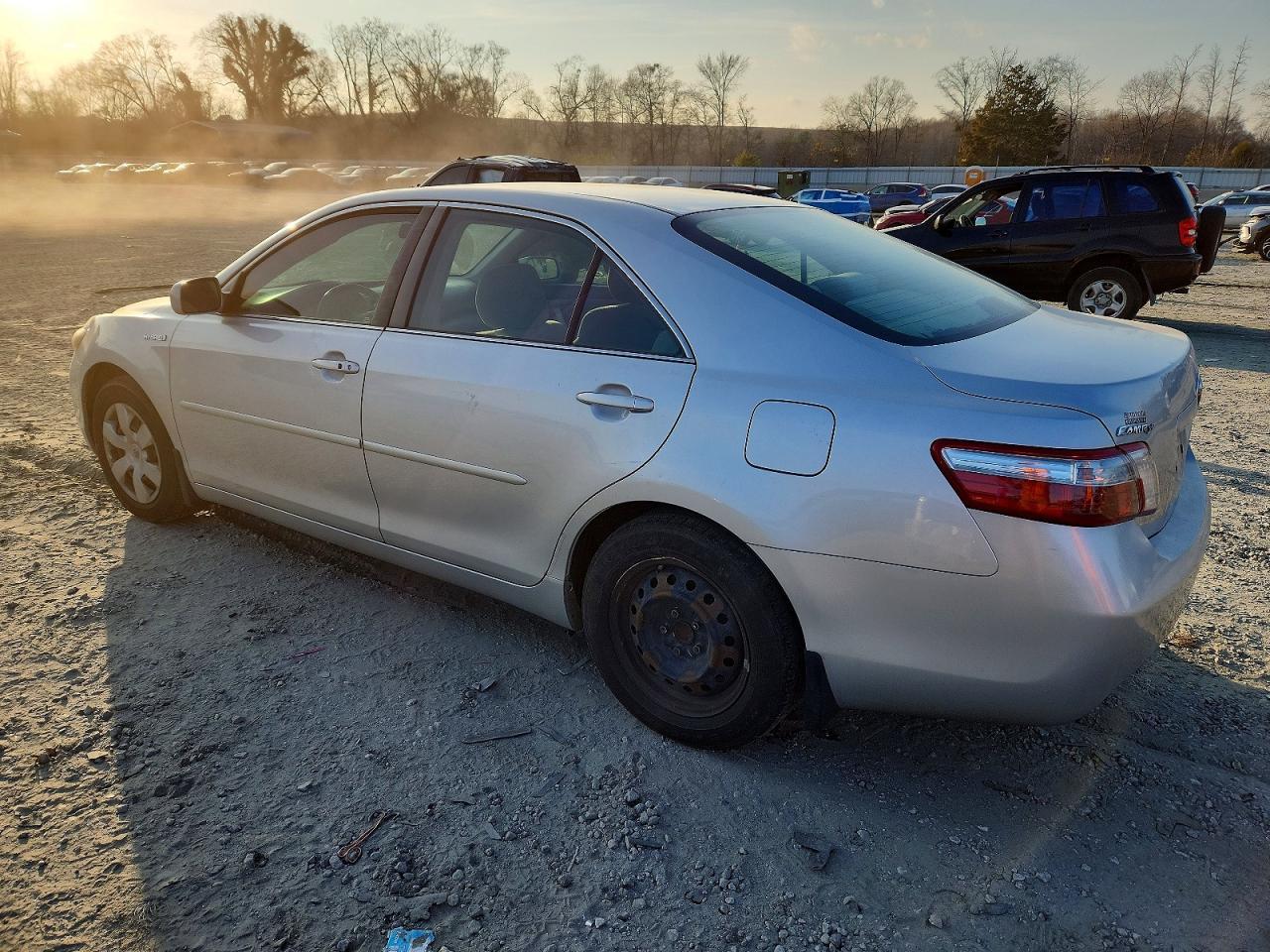 2009 Toyota Camry Hybrid - Image 2