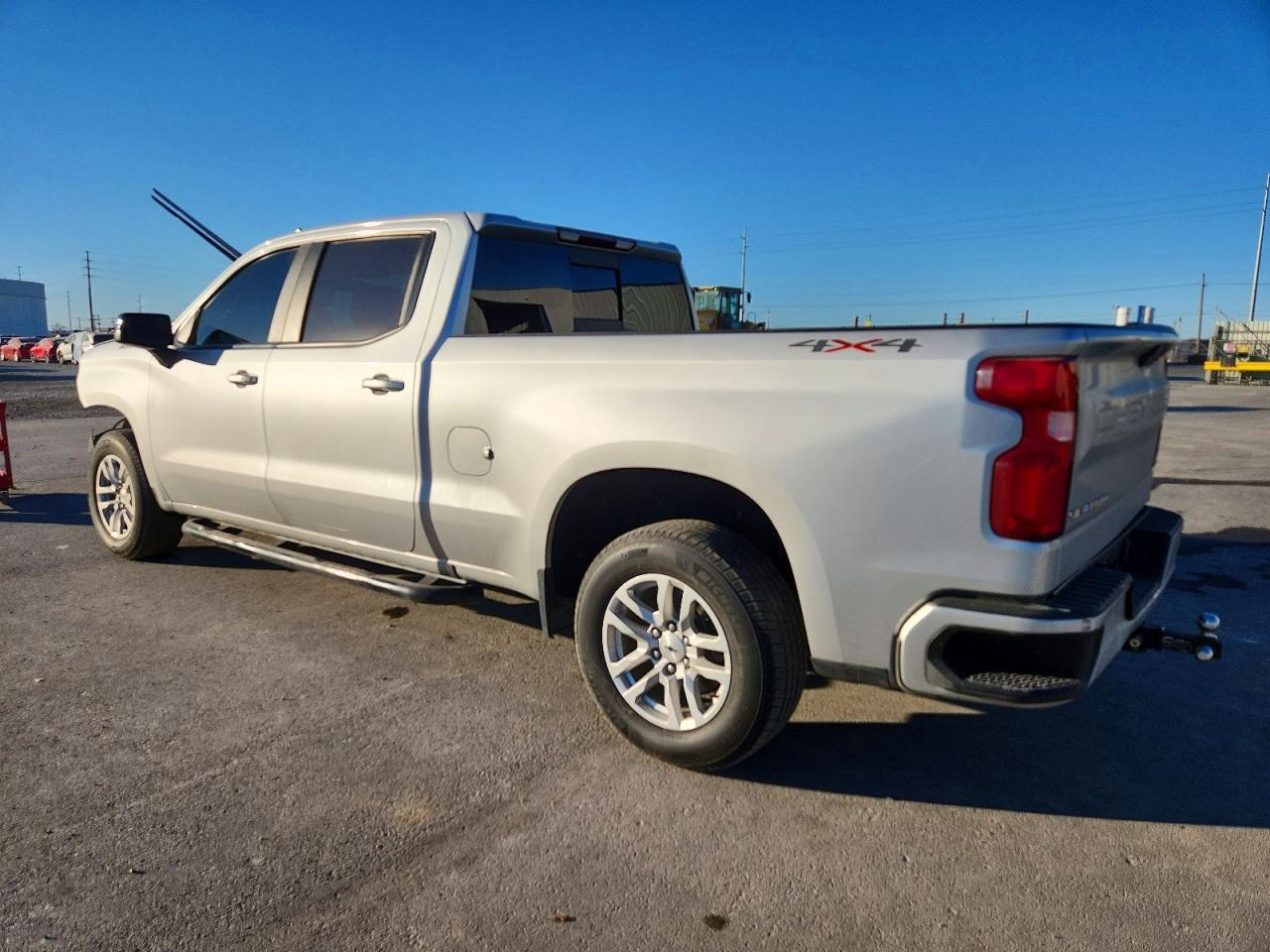 2021 Chevrolet Silverado K1500 Rst - Фото 2