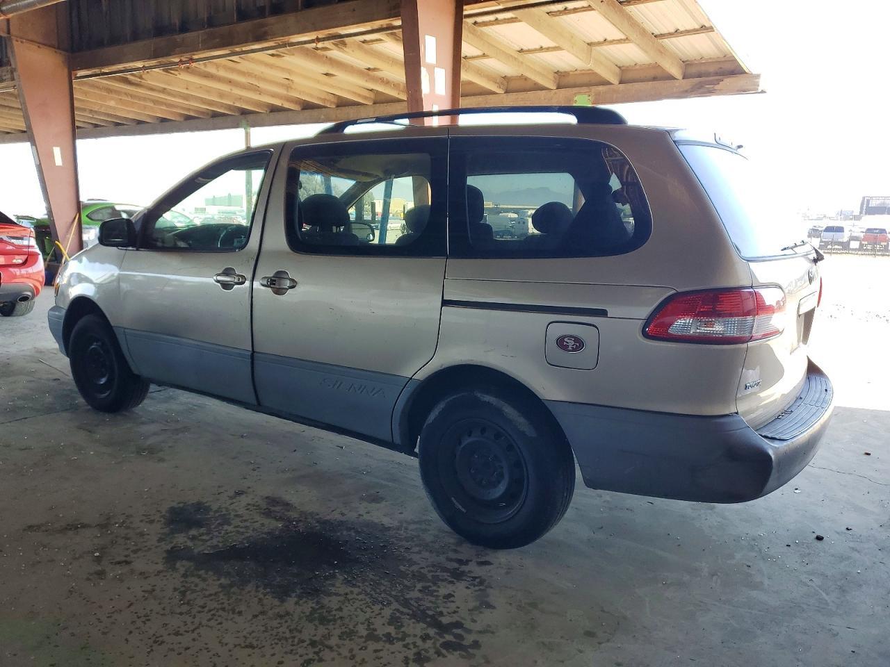 2003 Toyota Sienna Le - Фото 2