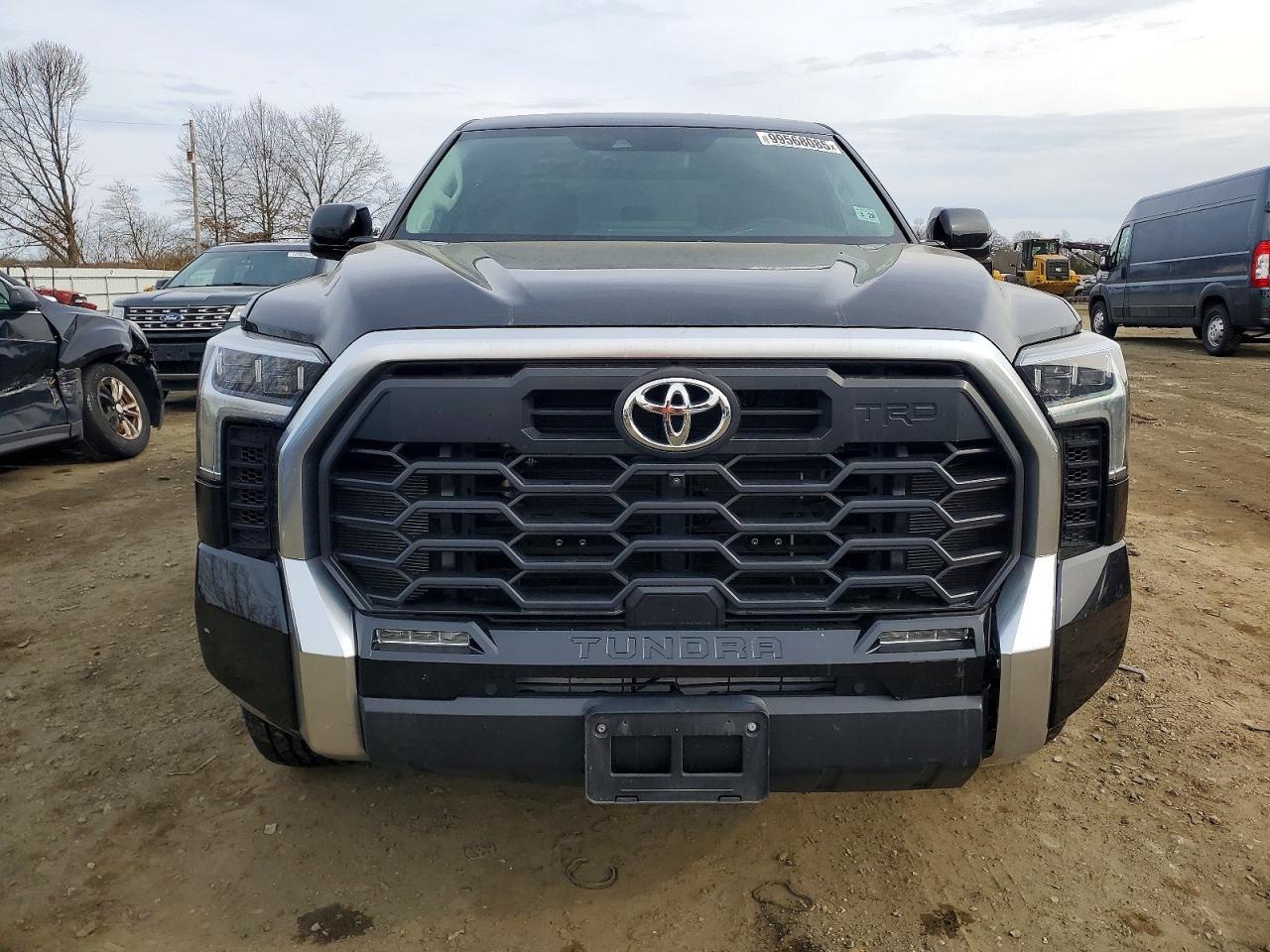 2023 Toyota Tundra Crewmax Limited - Image 5