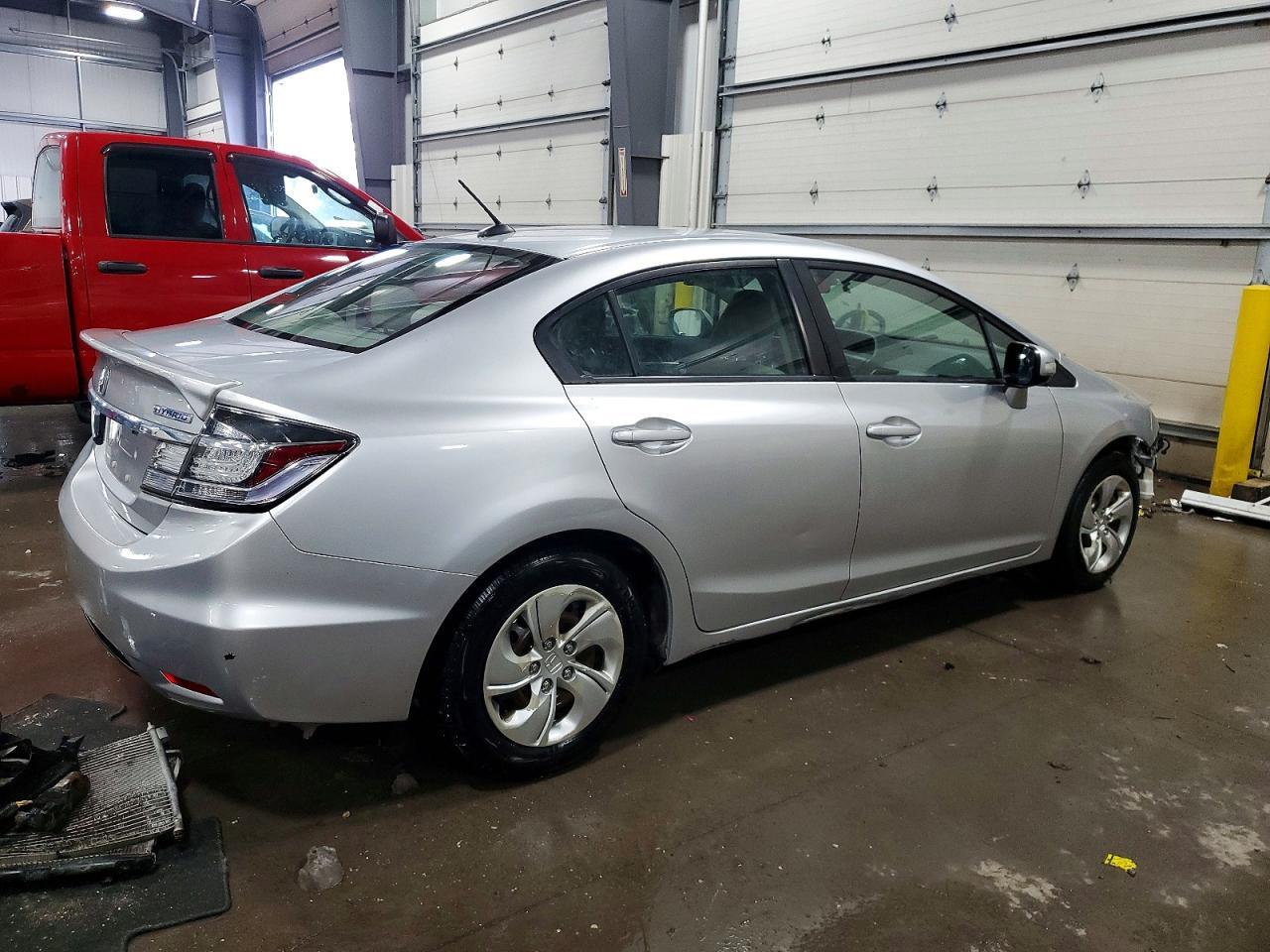 2013 Honda Civic Hybrid - Image 3