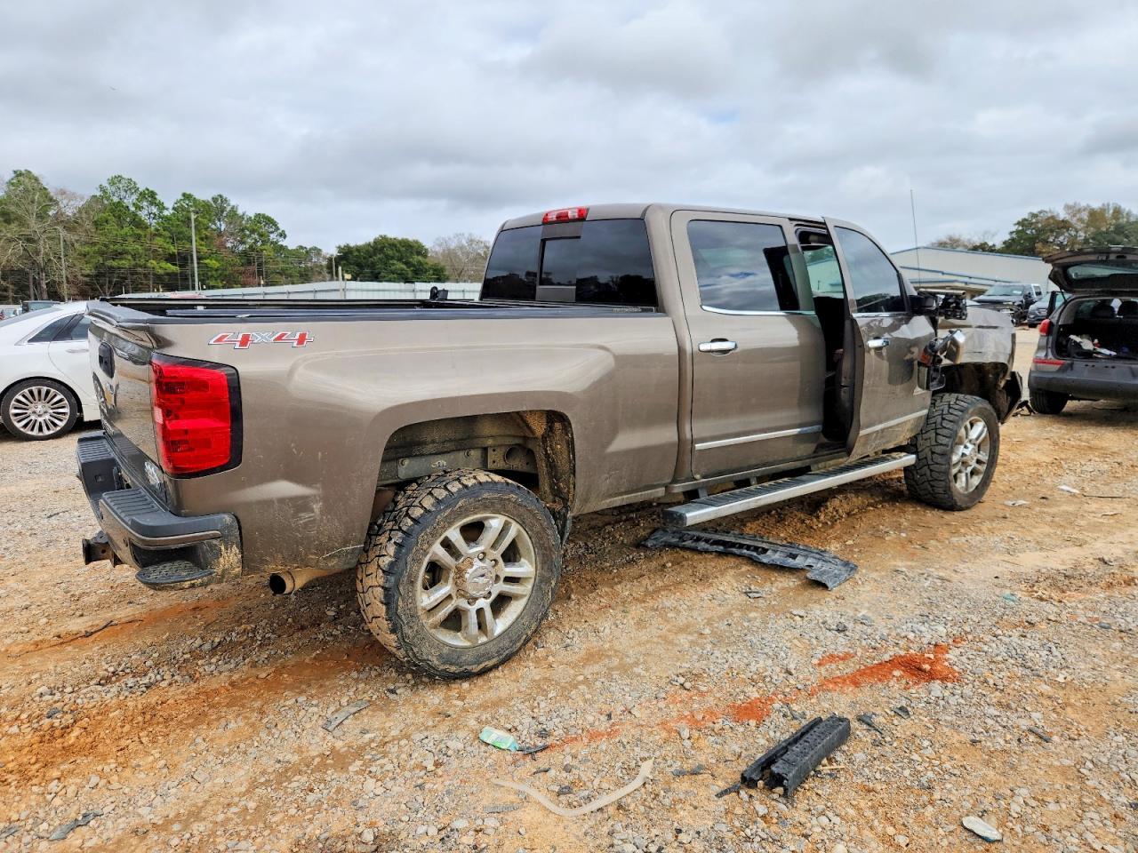 2015 Chevrolet Silverado K2500 High Country - Фото 3
