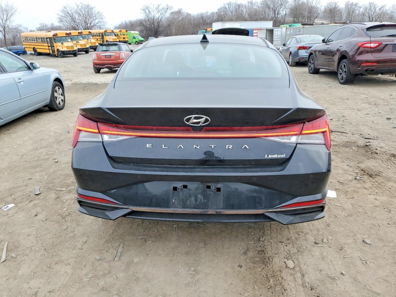 2023 Hyundai Elantra Limited - Фото 6