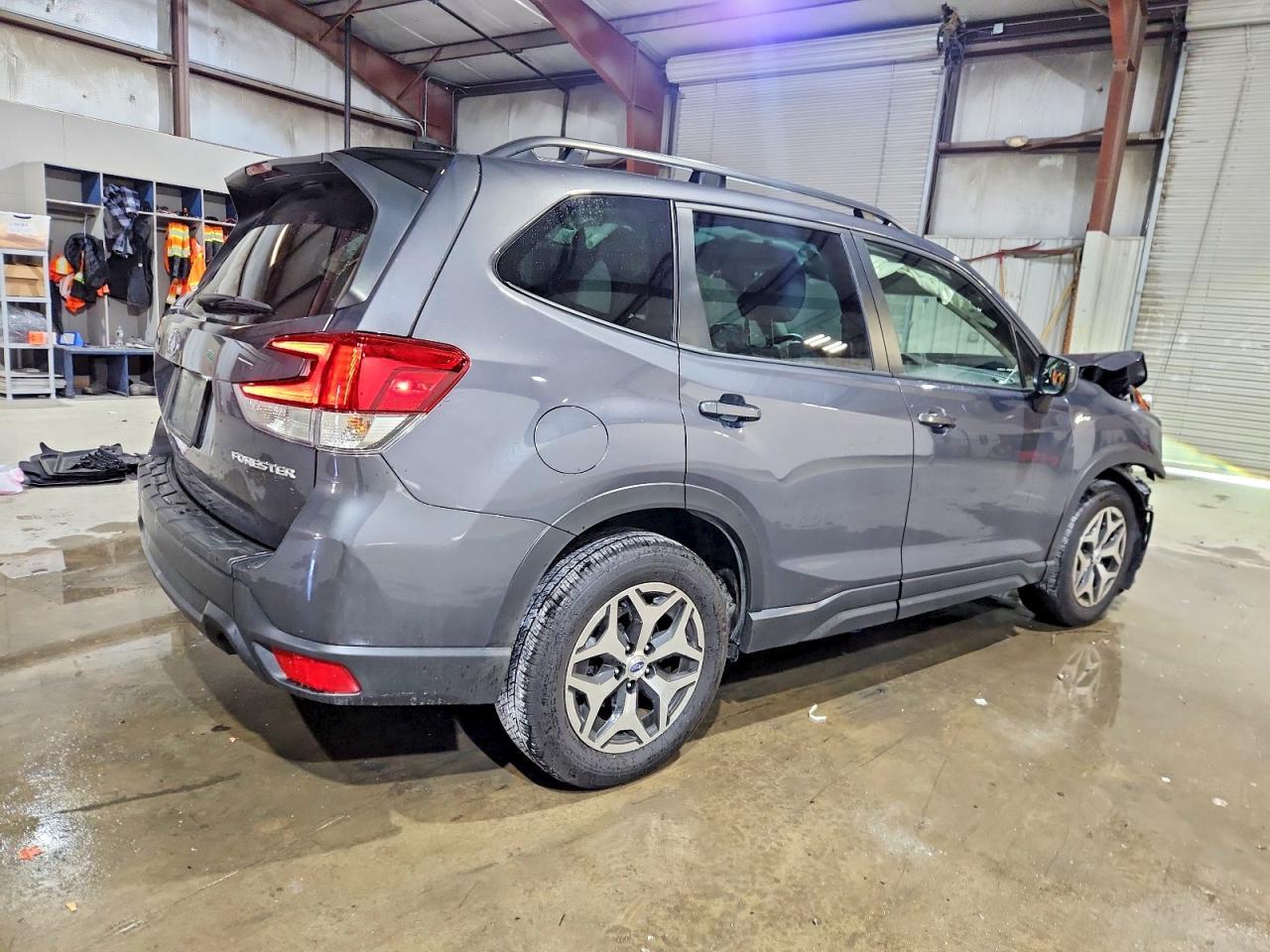 2024 Subaru Forester Premium - Image 3