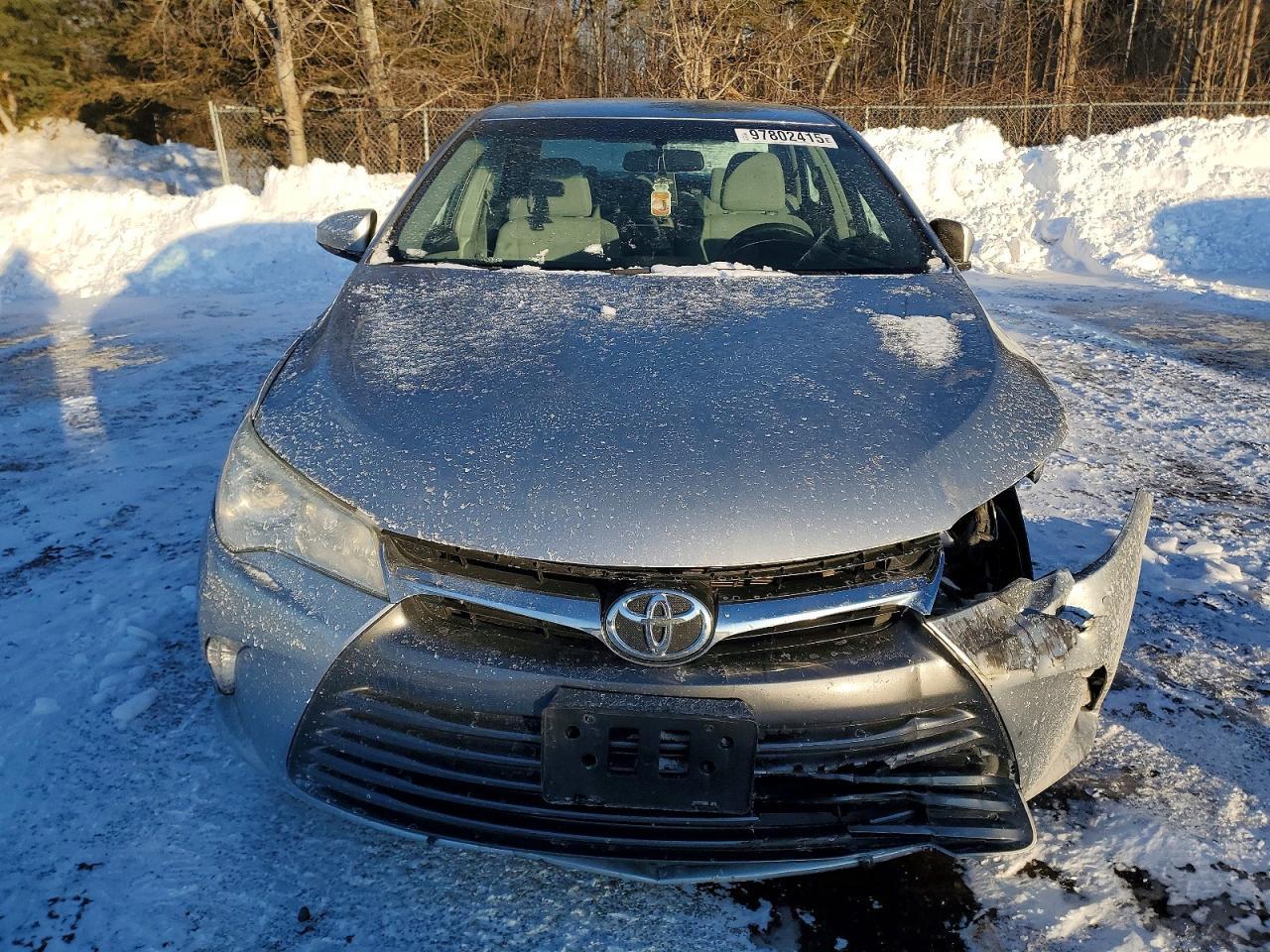 2015 Toyota Camry Le - Фото 5
