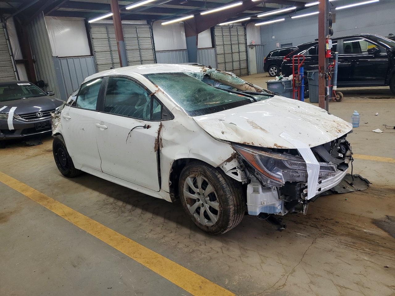 2021 Toyota Corolla Le - Фото 4