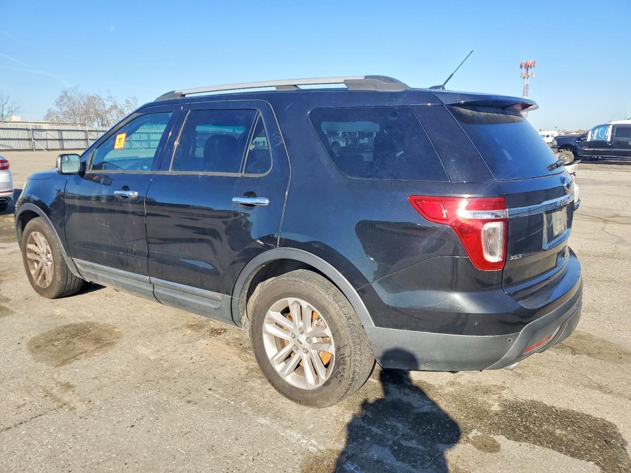 2014 Ford Explorer Xlt - Фото 2