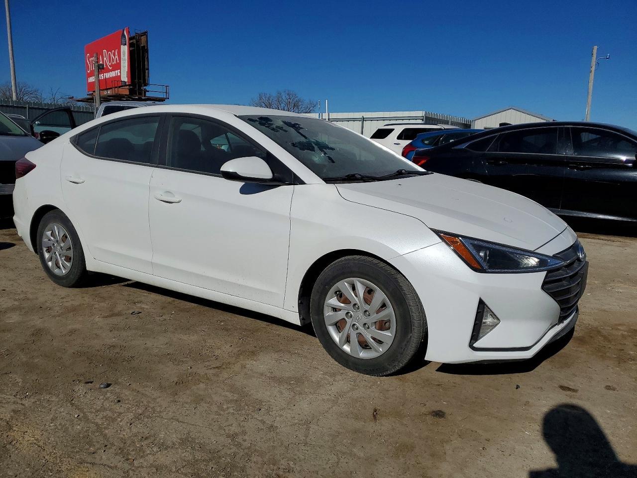 2019 Hyundai Elantra Se - Image 4