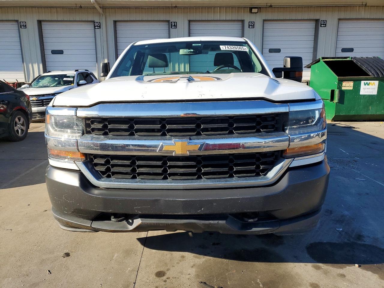 2017 Chevrolet Silverado K1500 - Фото 5