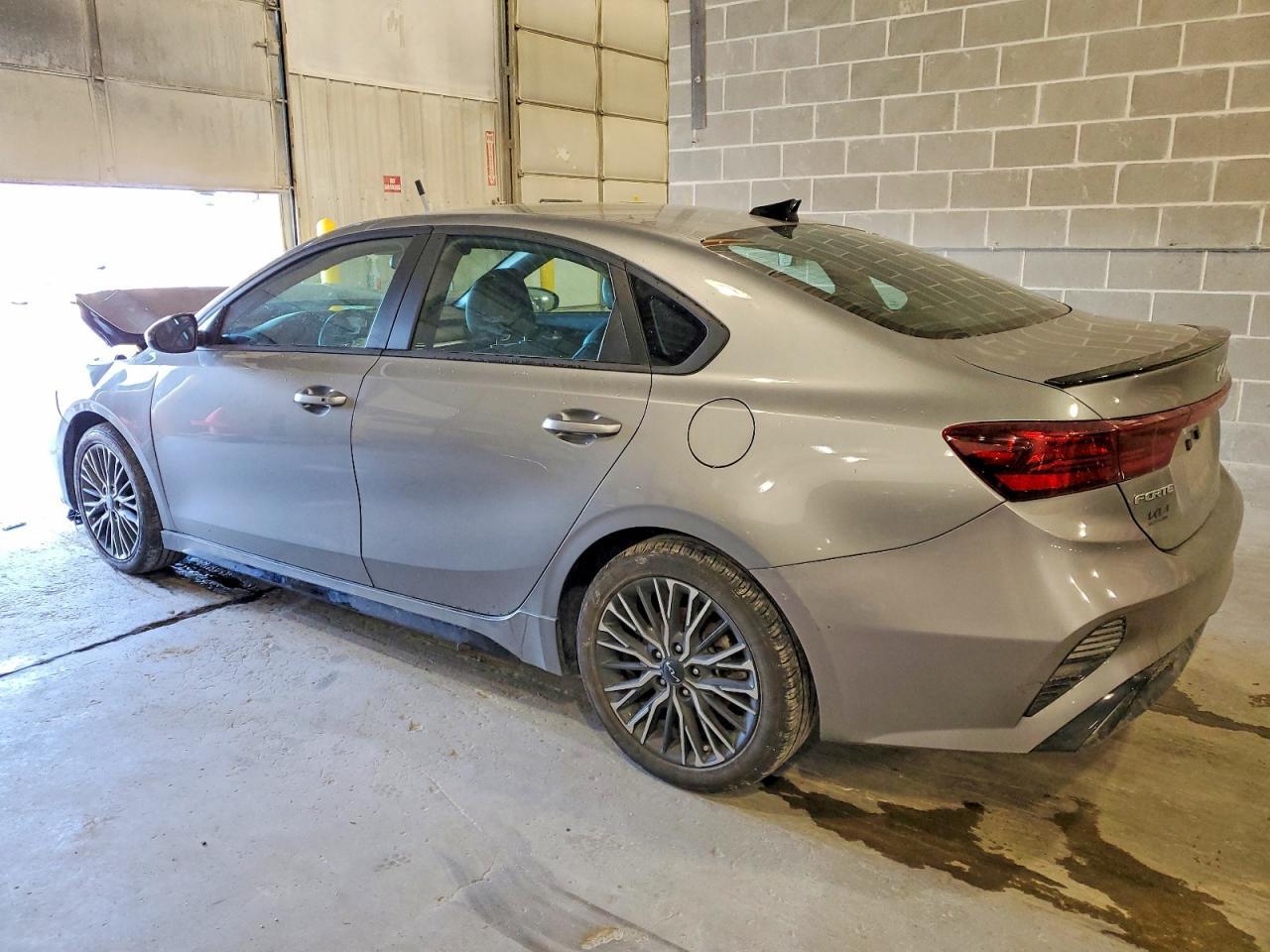 2024 Kia Forte Gt Line - Фото 2