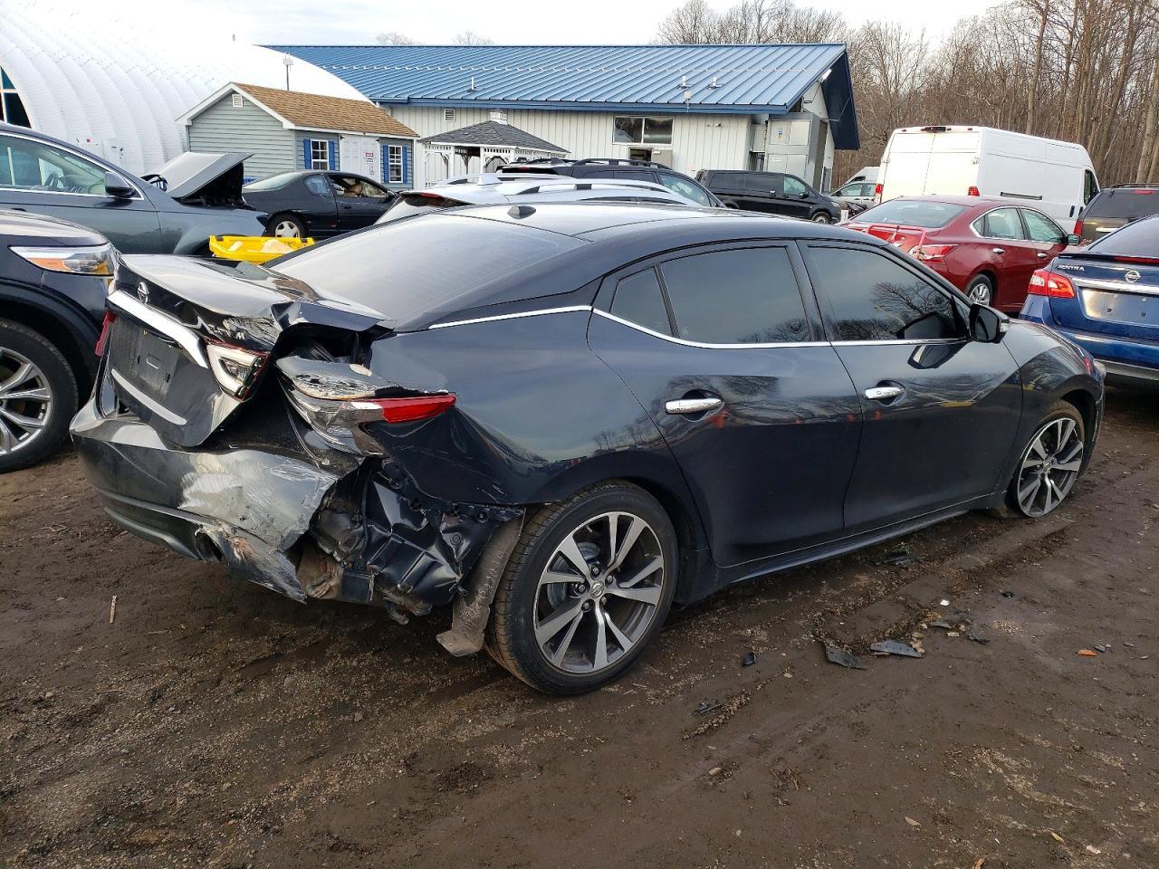 2017 Nissan Maxima 3.5S - Image 3