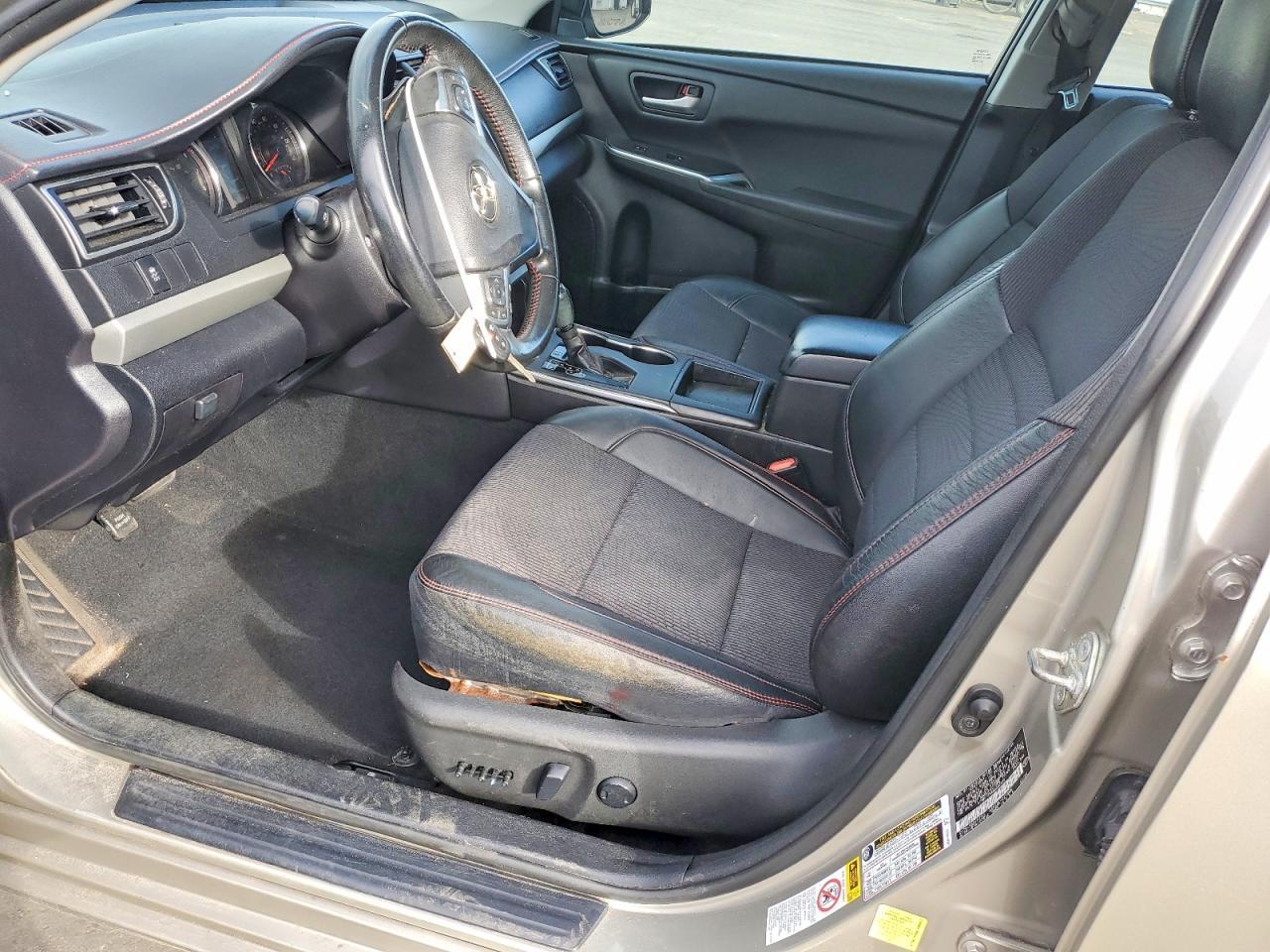 2016 Toyota Camry Le - Image 7