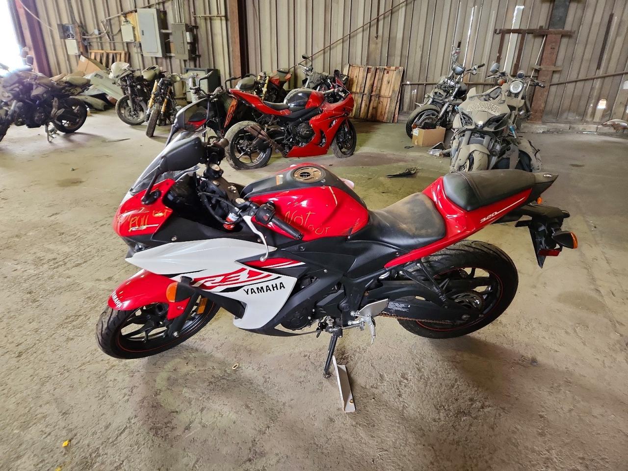 2015 Yamaha Yzfr3 - Фото 3