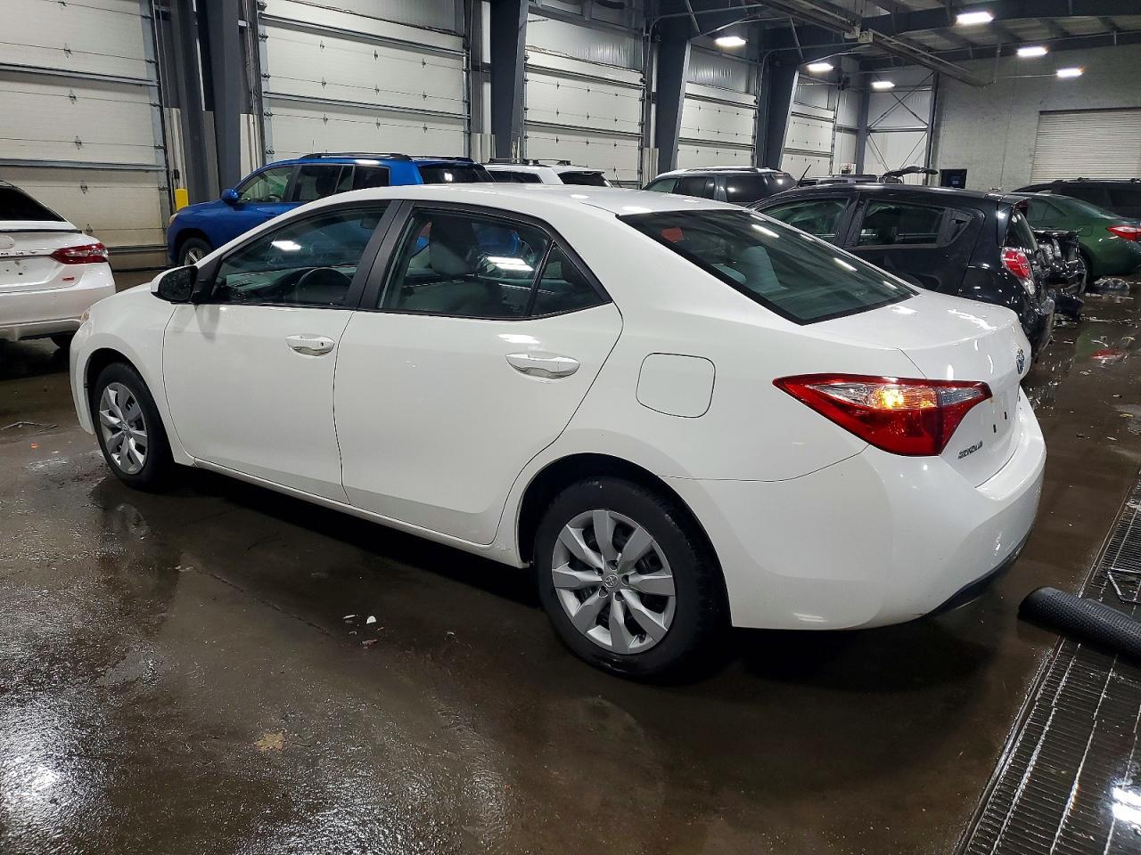 2016 Toyota Corolla - Фото 2