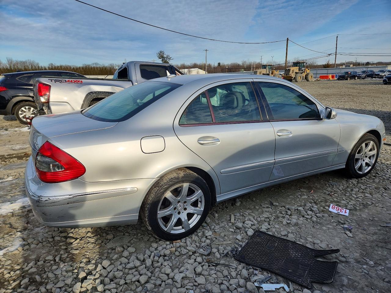 2007 Mercedes-Benz E 350 4Matic - Image 3