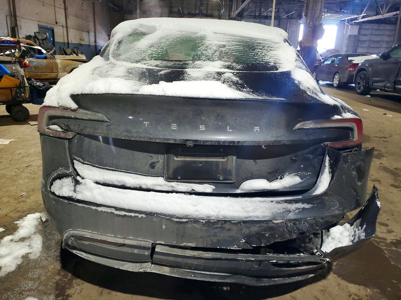 2025 Tesla Model 3 - Image 6
