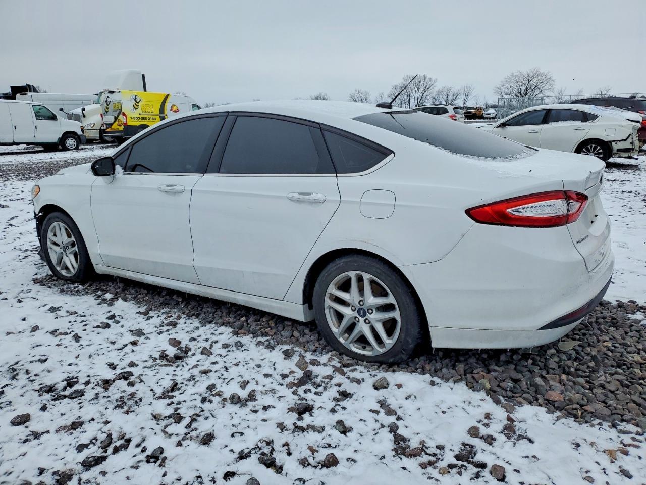 2016 Ford Fusion Se - Фото 2