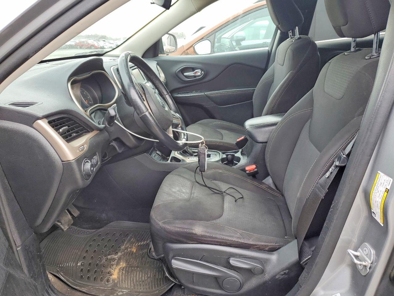 2015 Jeep Cherokee Latitude Plus - Фото 7