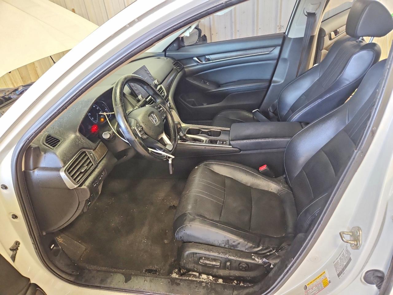 2018 Honda Accord Touring - Image 7