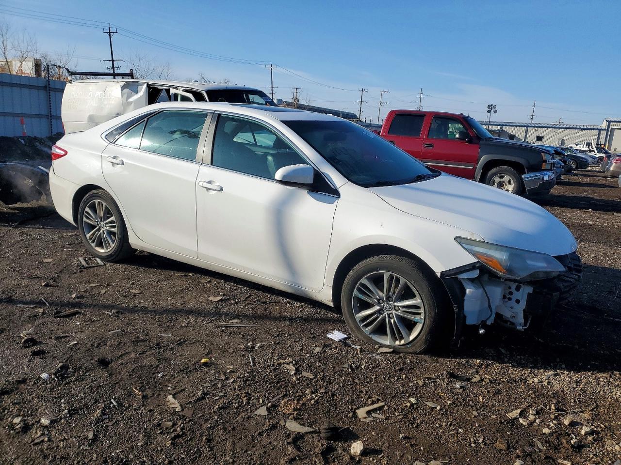 2015 Toyota Camry Le - Image 4