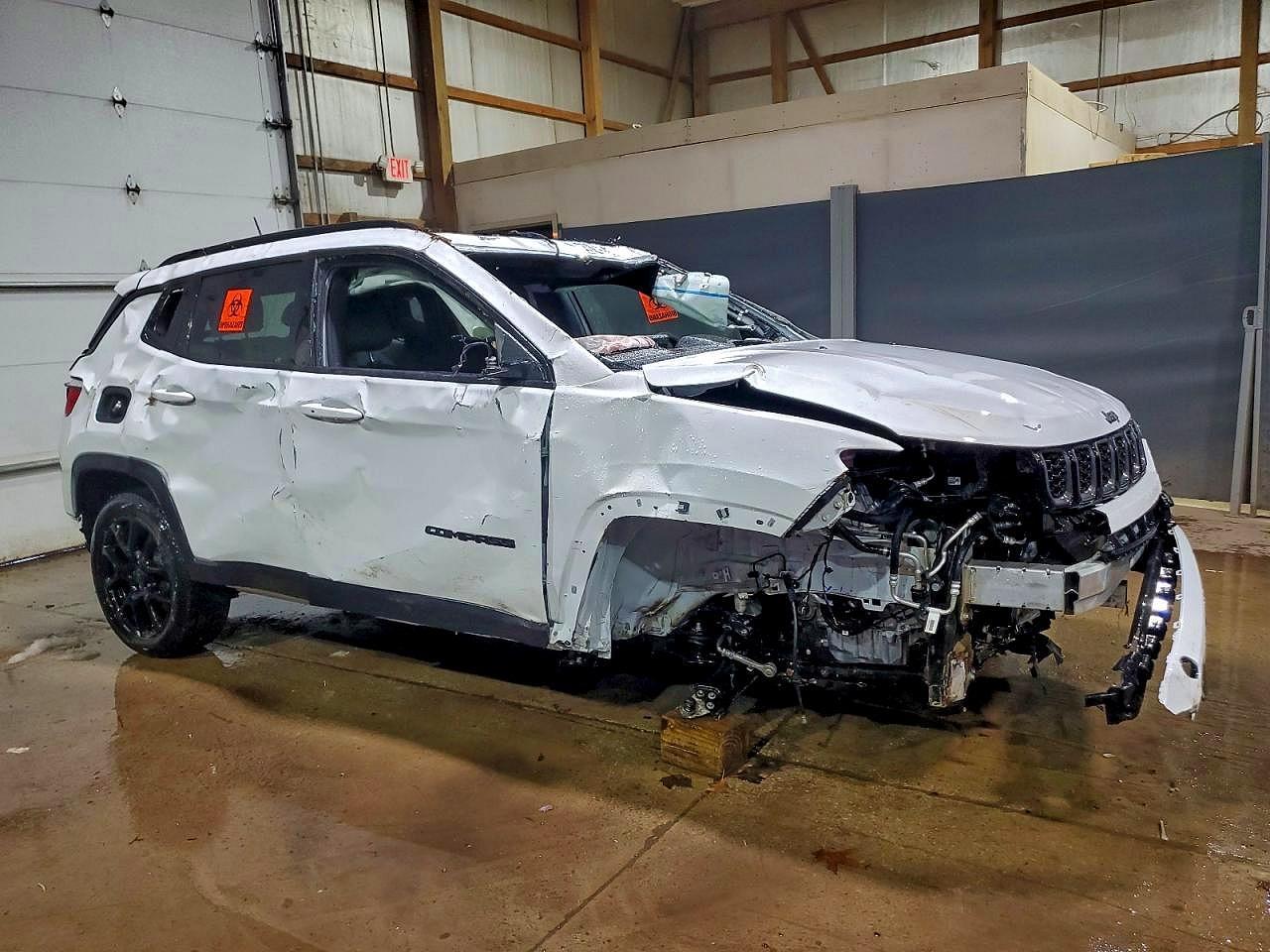 2025 Jeep Compass Latitude - Фото 4