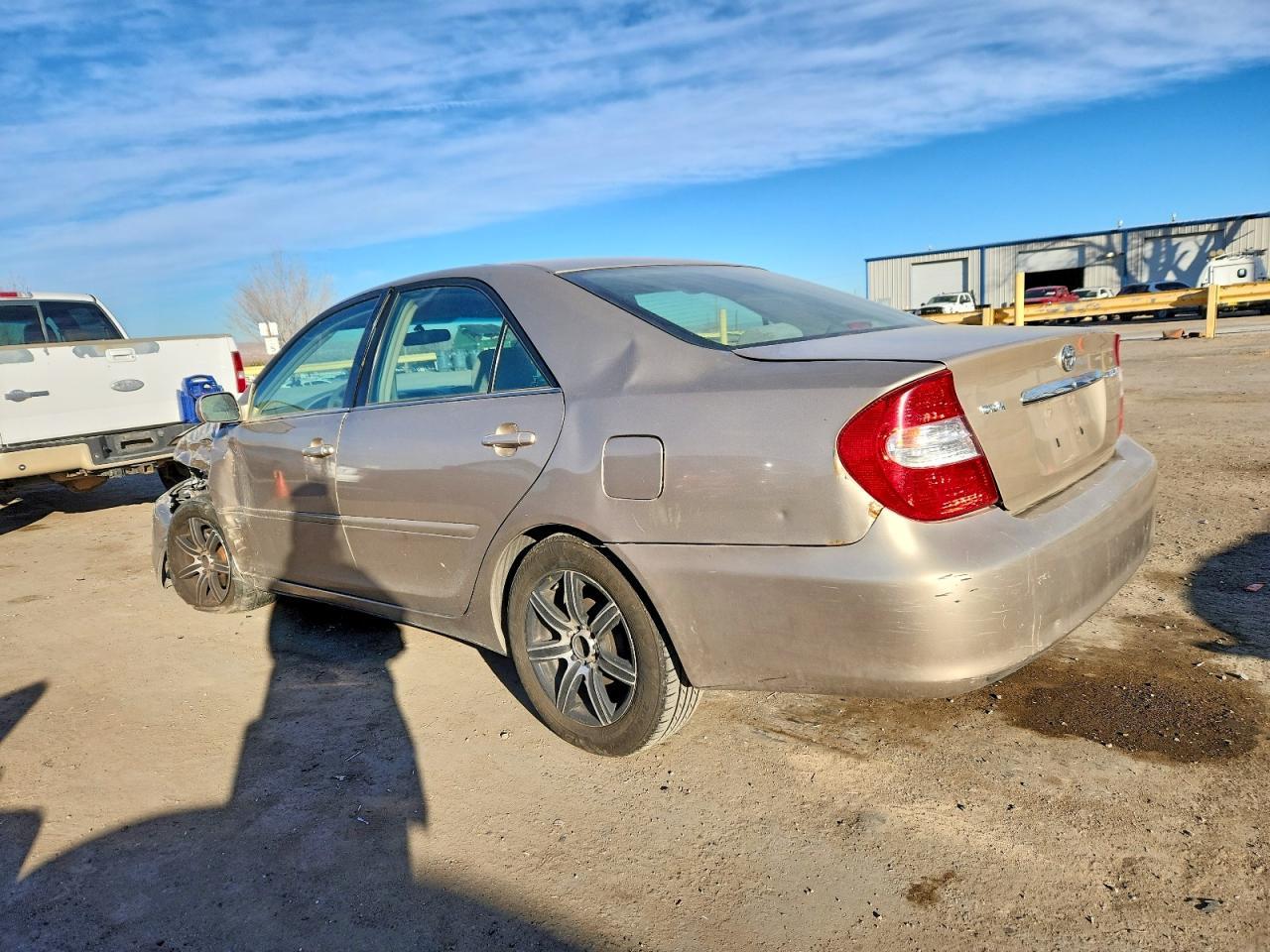 2003 Toyota Camry Le - Фото 2