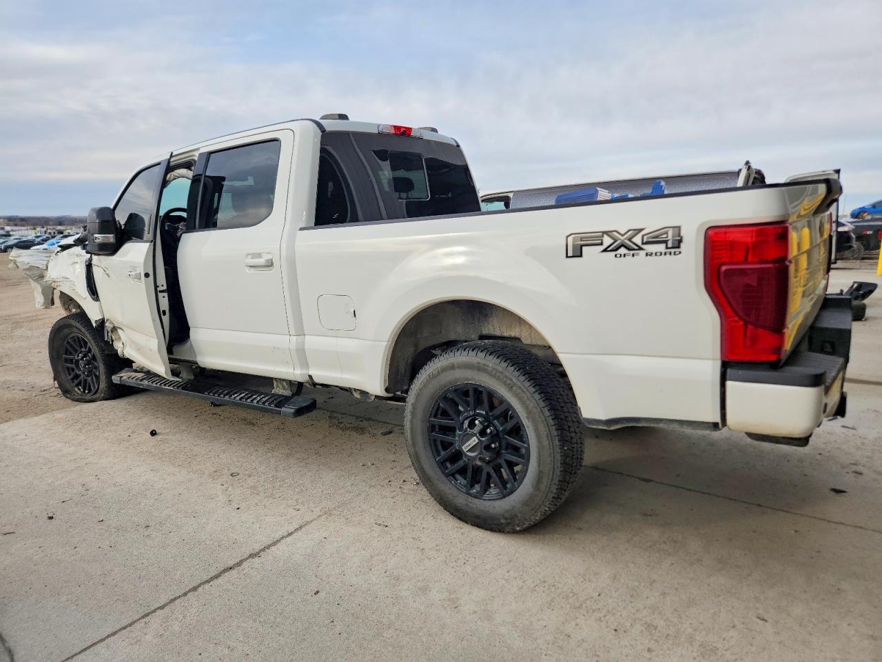 2021 Ford F350 Super Duty - Image 2