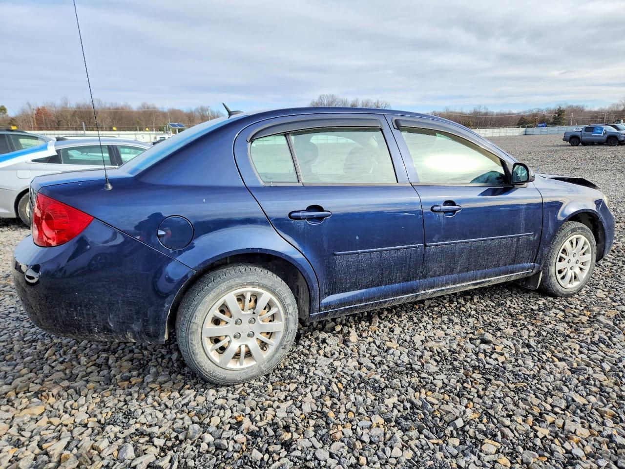 2010 Chev Cobalt 1Lt - Image 3