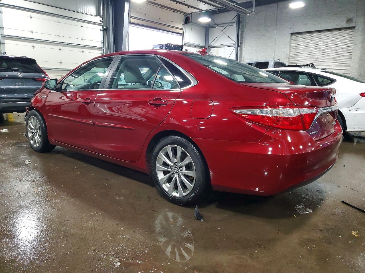 2017 Toyota Camry Hybrid Xle - Фото 2