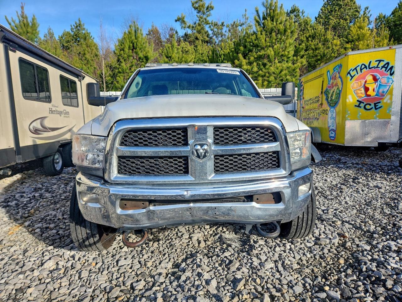 2018 Ram 5500 - Image 5
