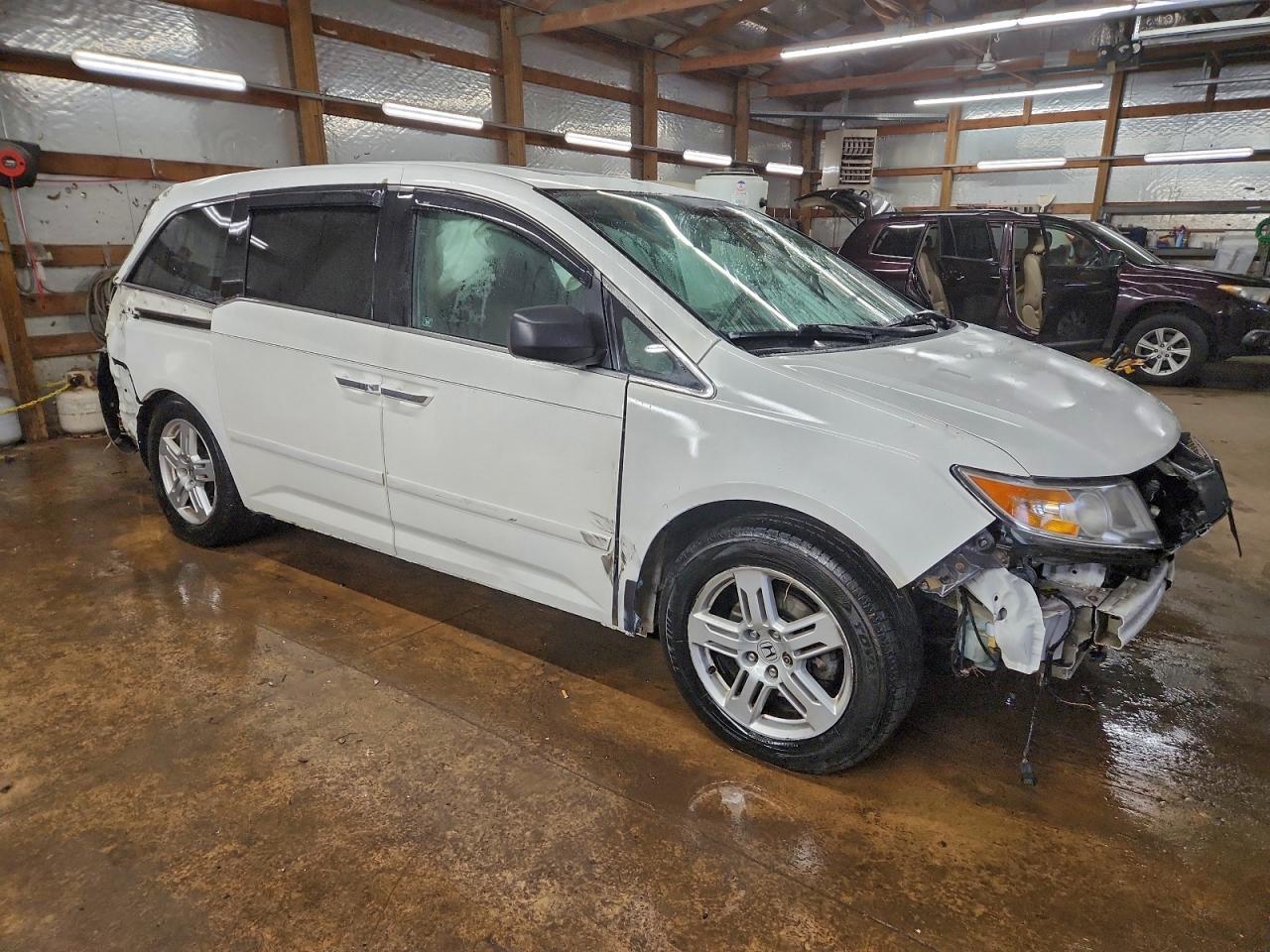 2011 Honda Odyssey Touring - Фото 4