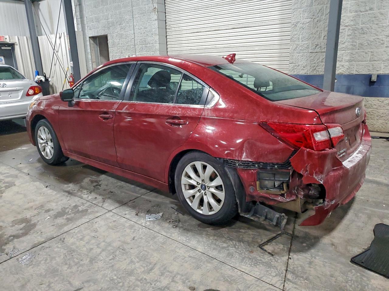 2016 Subaru Legacy 2.5I Premium - Фото 2