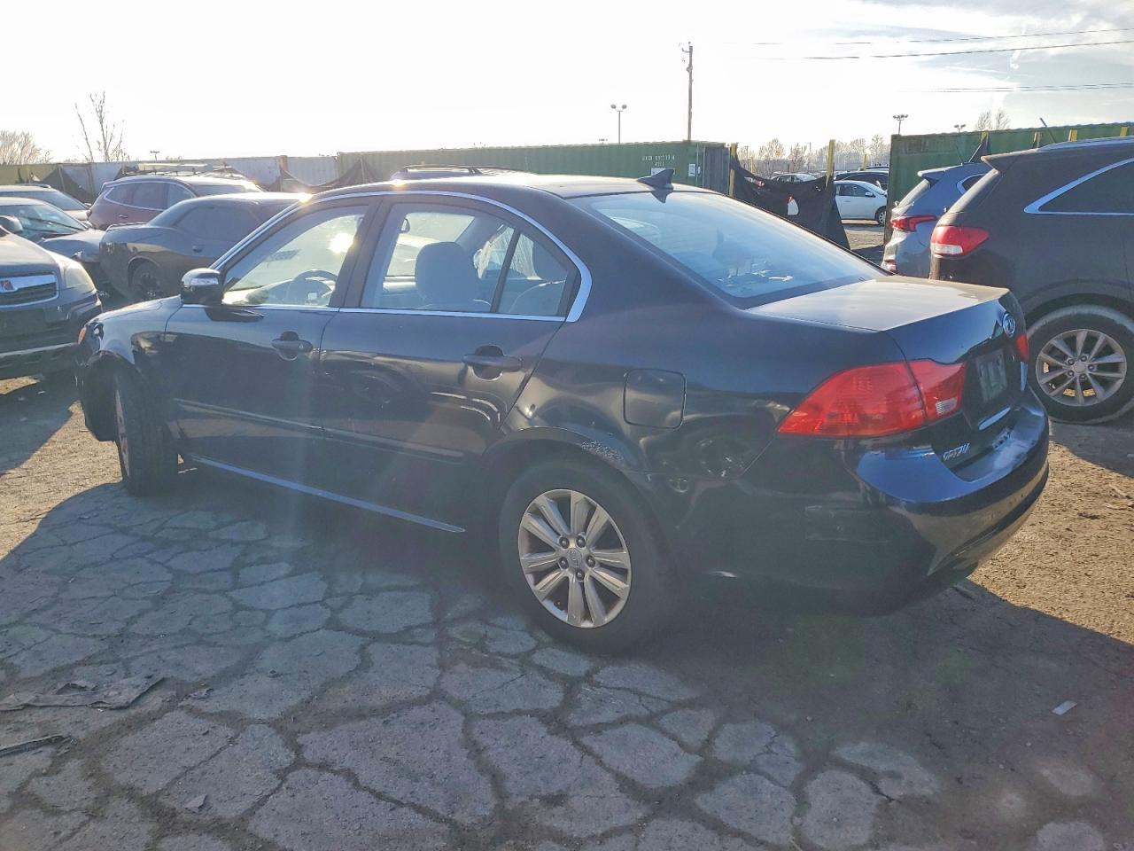 2010 Kia Optima - Image 2