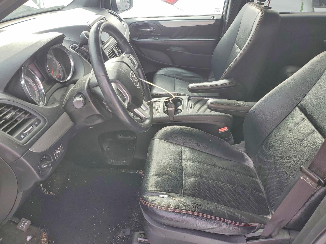2016 Dodge Grand Caravan R/T - Image 7