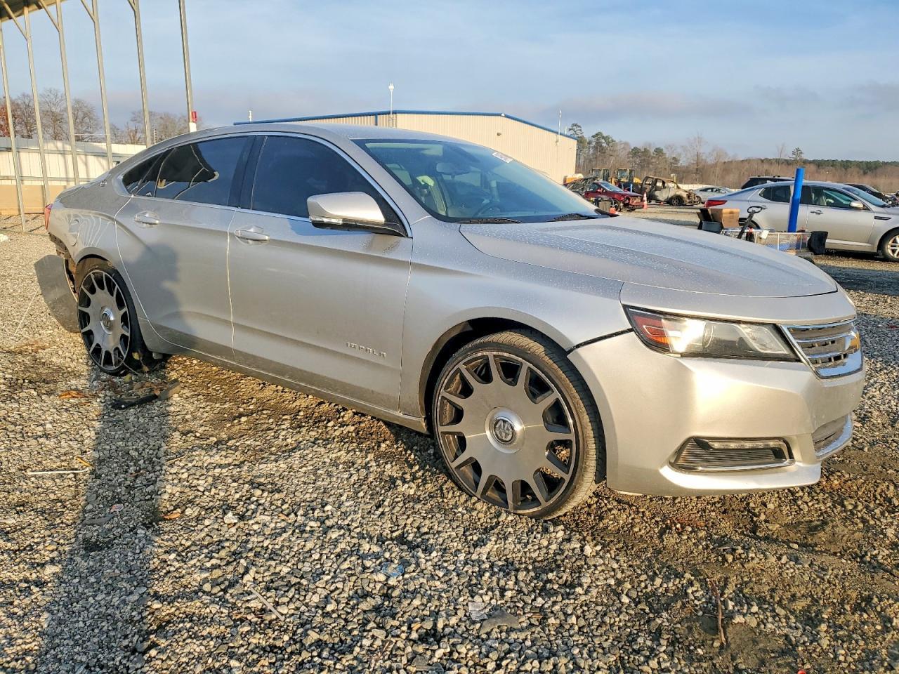 2019 Chevrolet Impala Lt - Image 4
