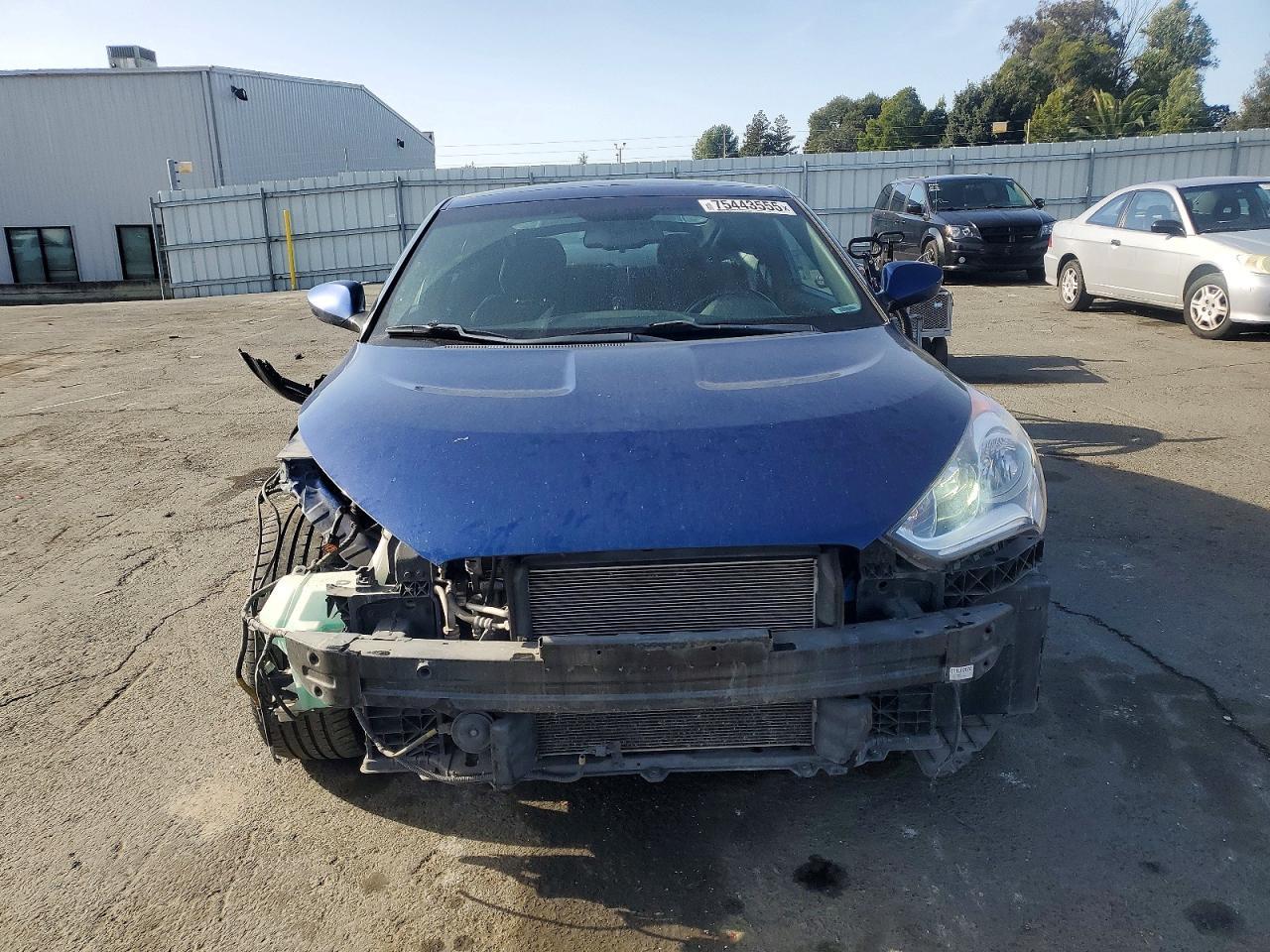 2017 Hyundai Veloster - Фото 5