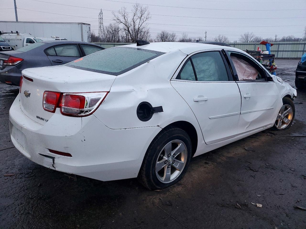 2015 Chevrolet Malibu Ls - Фото 3