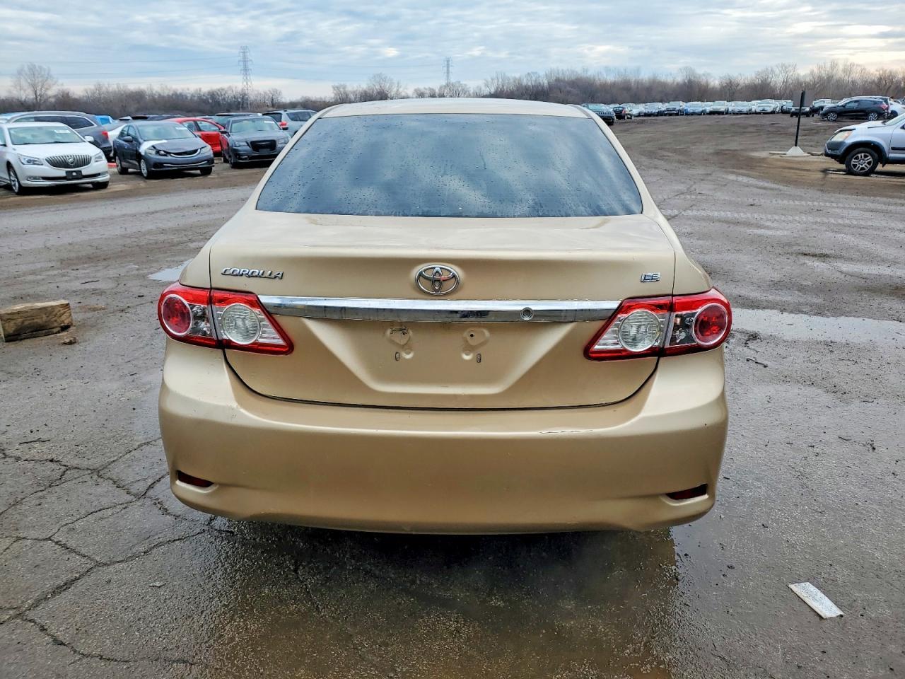 2012 Toyota Corolla Base - Фото 6