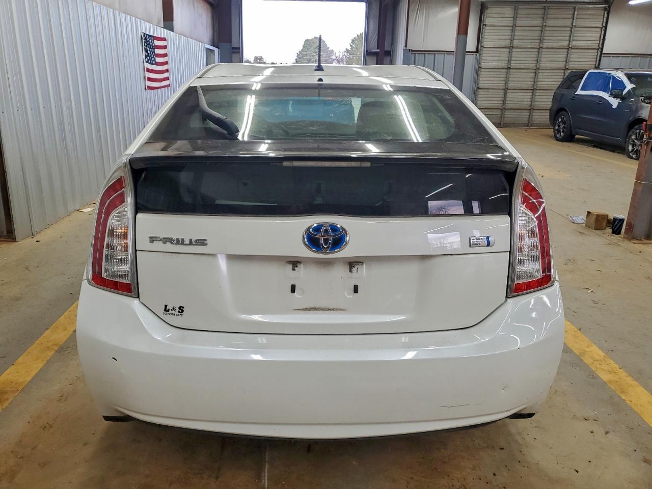 2012 Toyota Prius - Фото 6