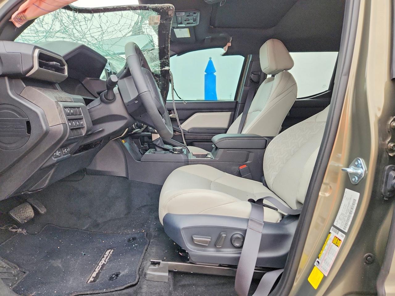 2025 Toyota Tacoma Double Cab - Image 7