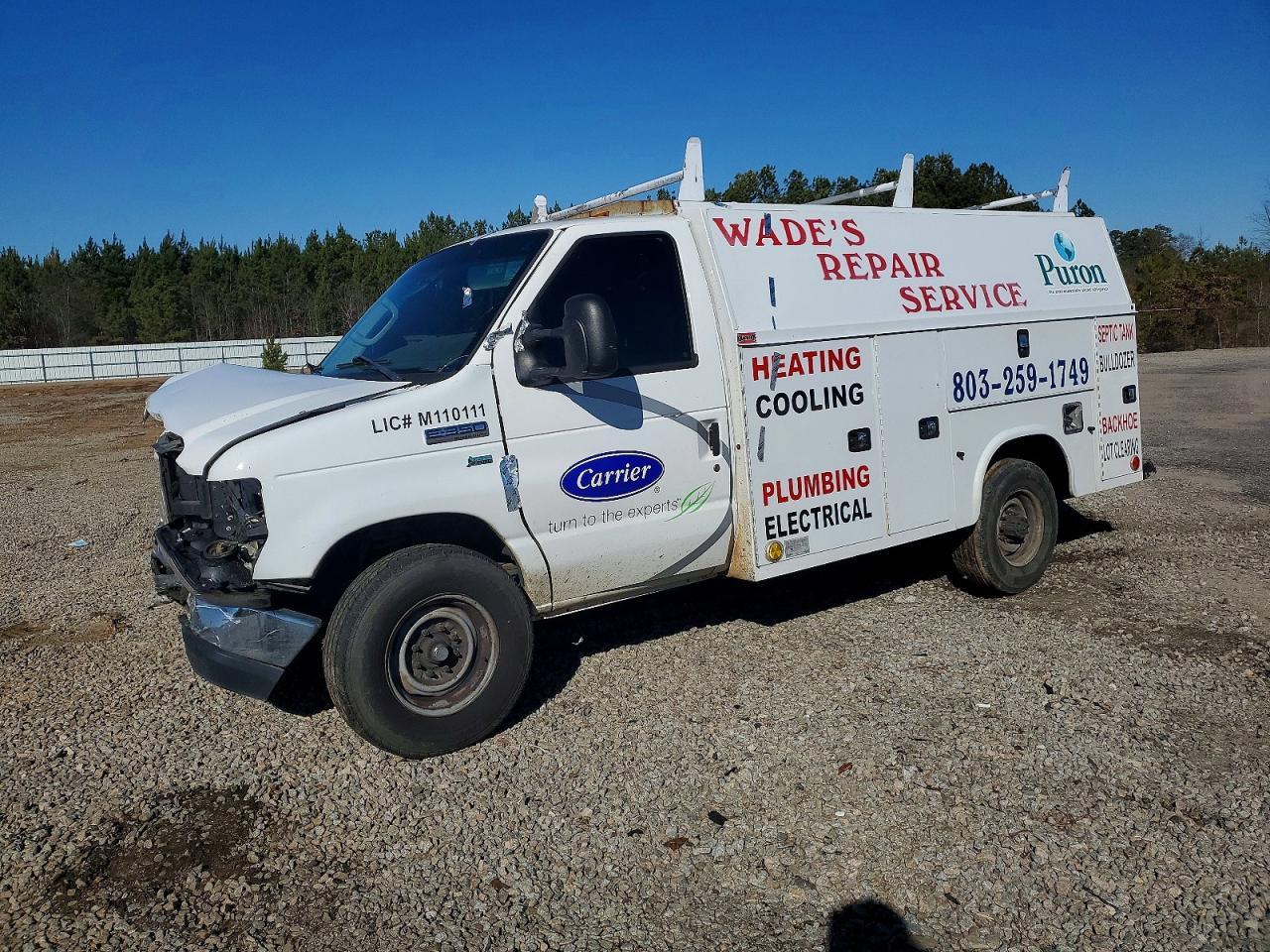 2015 Ford Econoline E350 Super Duty Cutaway Van