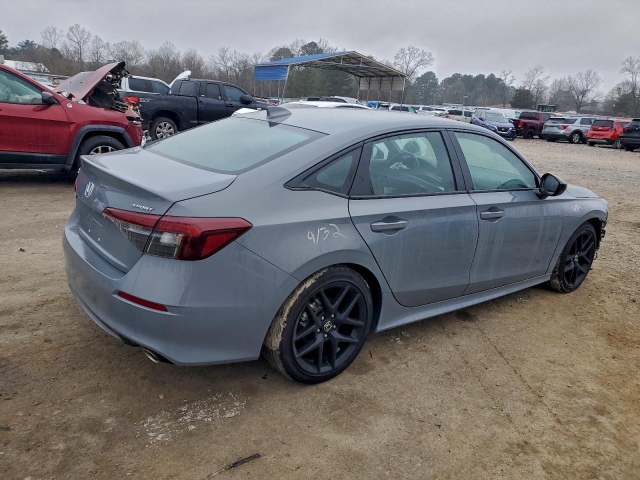 2025 Honda Civic Sport - Фото 3