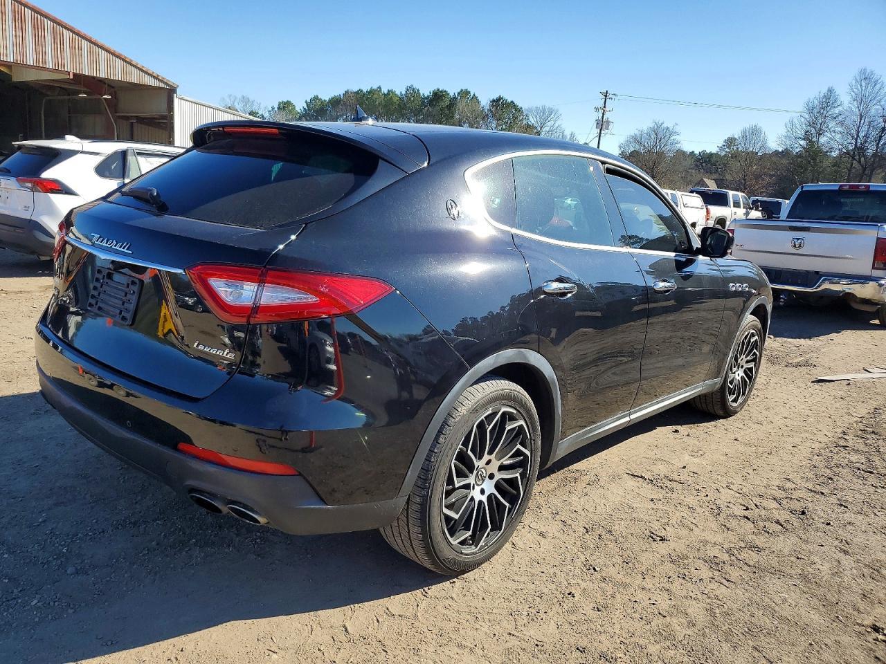 2018 Maserati Levante - Фото 3